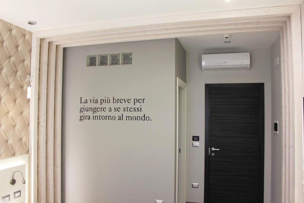 Holygold Suite **** Trinitapoli Екстер'єр фото